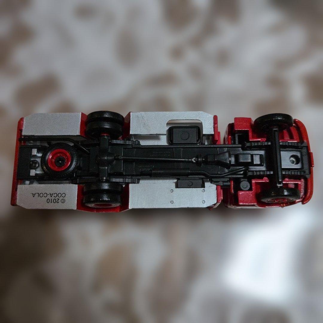 トミカ　リミットヴィンテージ日産 3.5tトラック　ルートカー（コカ・コーラ）