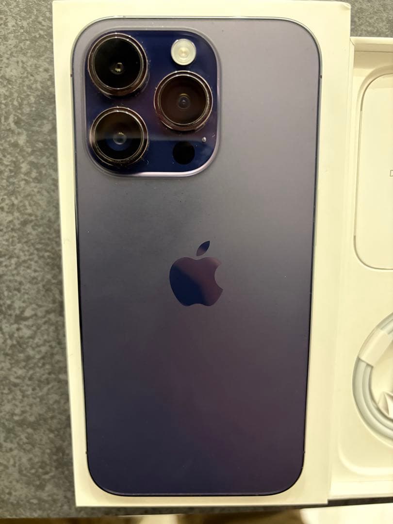 【週末限定セール】 iPhone 14 Pro(256GB)　ガラスフィルム付き