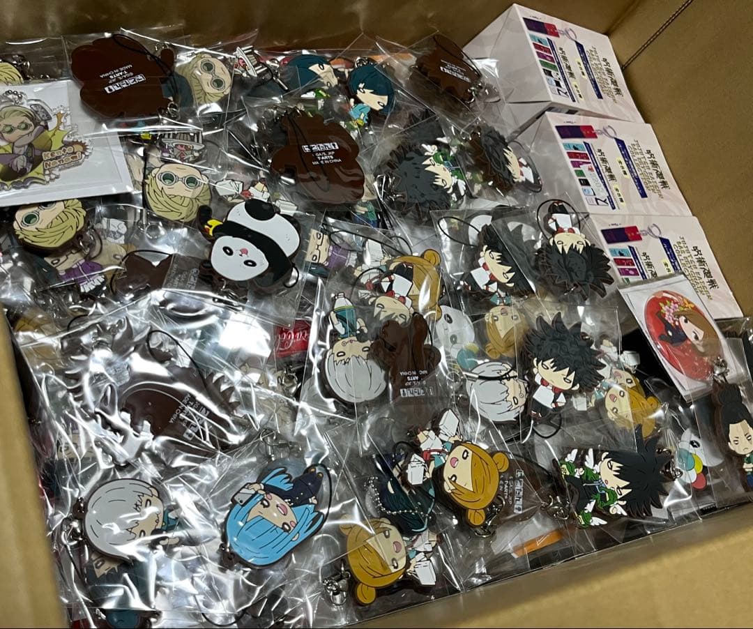 ノンジャンル　アニメグッズ　大量まとめ売り　1400点以上