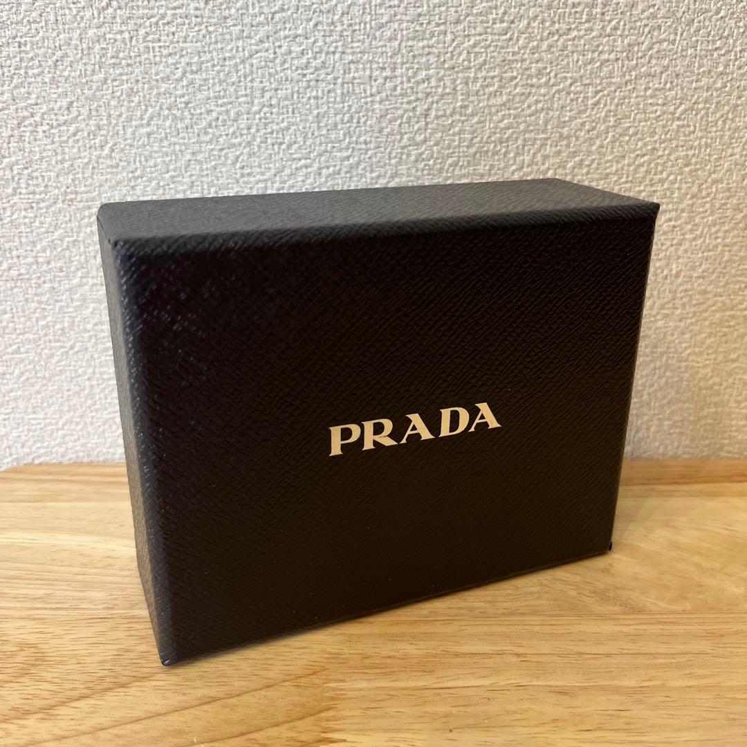 PRADA ミニ財布