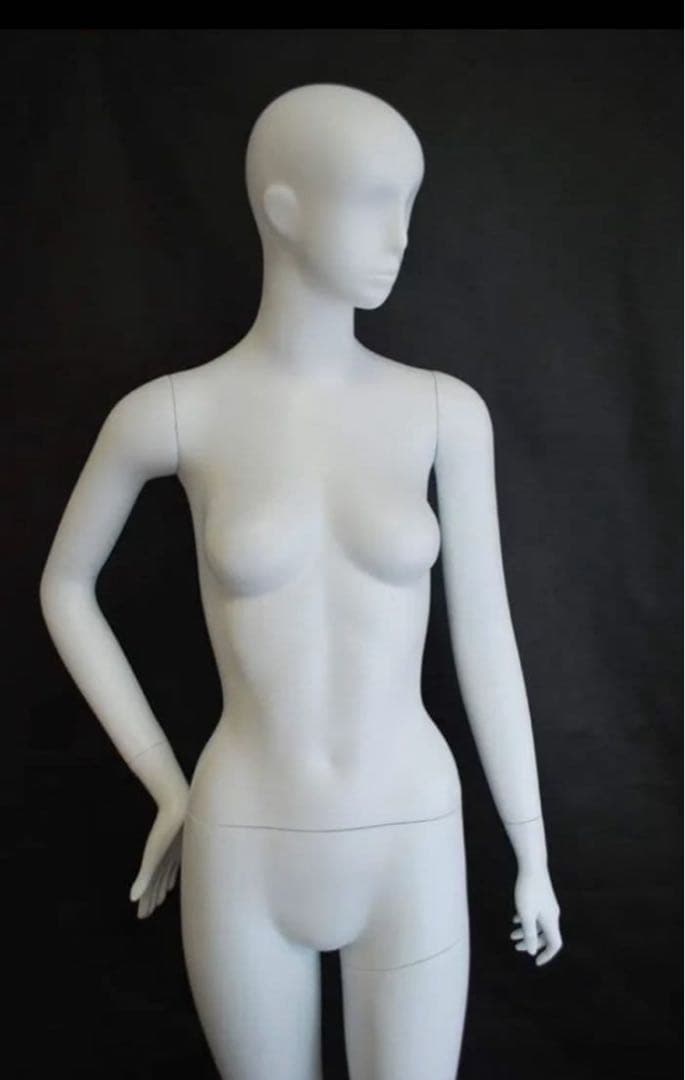 マネキン　全身