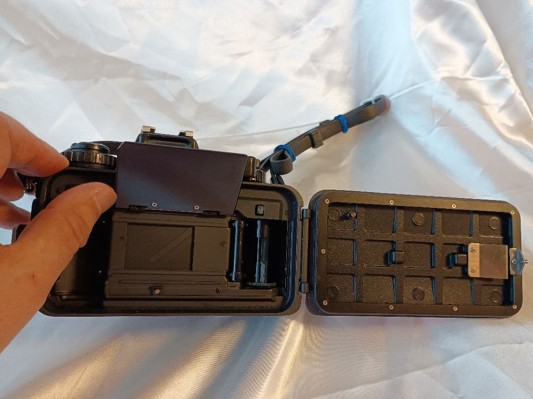 Nikon NIKONOS-V フィルムカメラ オレンジ 水中カメラ レンズ付き