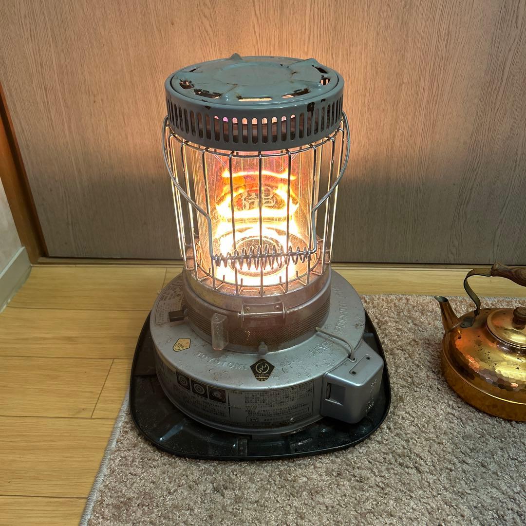 希少　トヨトミ レインボー メルヘン　ストーブ　石油ストーブ　グランピング