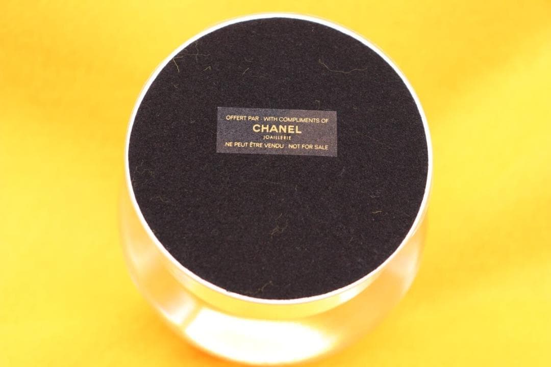 シャネル スノードーム オブジェ ノベルティ トナカイ 鹿 ホワイト ゴールド