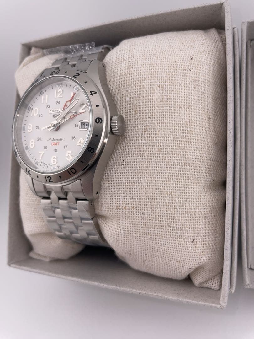 【新品】SEIKO 5スポーツ GMT SBSC009 セイコー5 自動巻き式