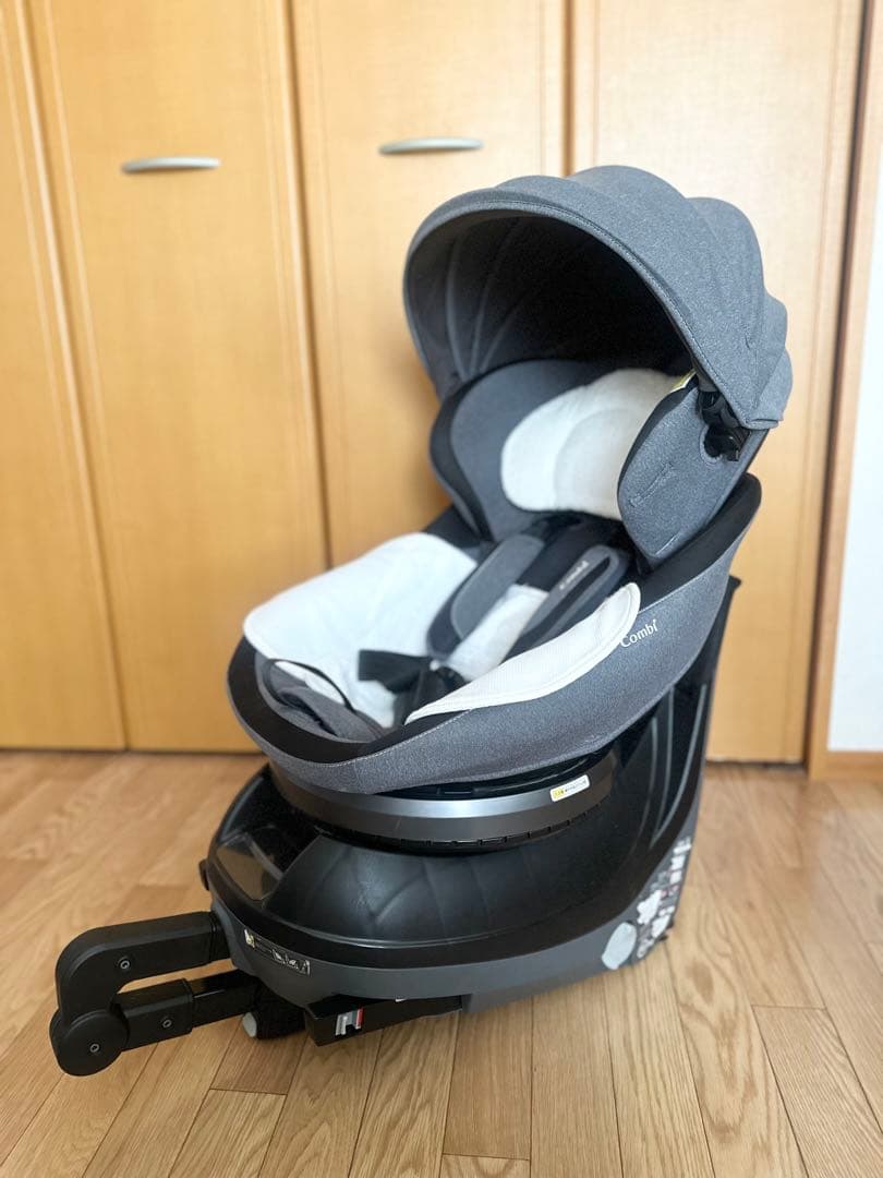 Combi クルムーヴスマート ISOFIX JJ-650 チャイルドシート