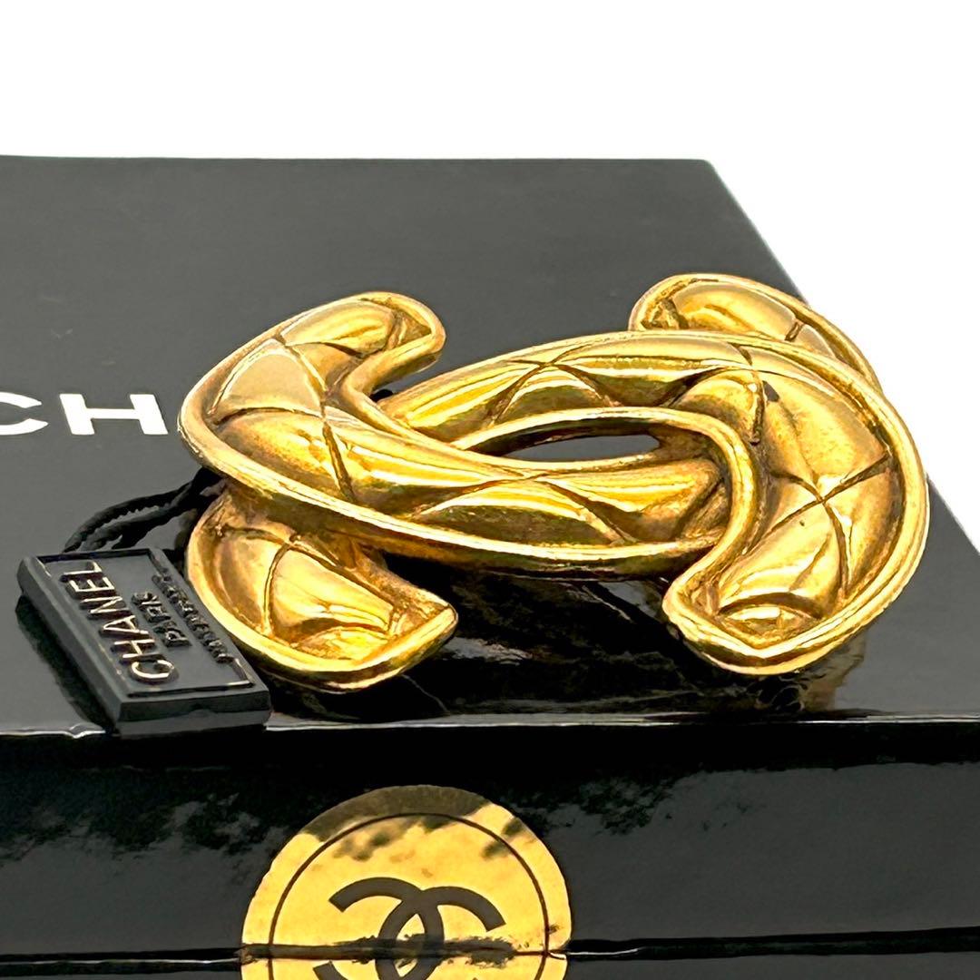 未使用 CHANEL シャネル ヴィンテージ マトラッセ ココマーク ブローチ