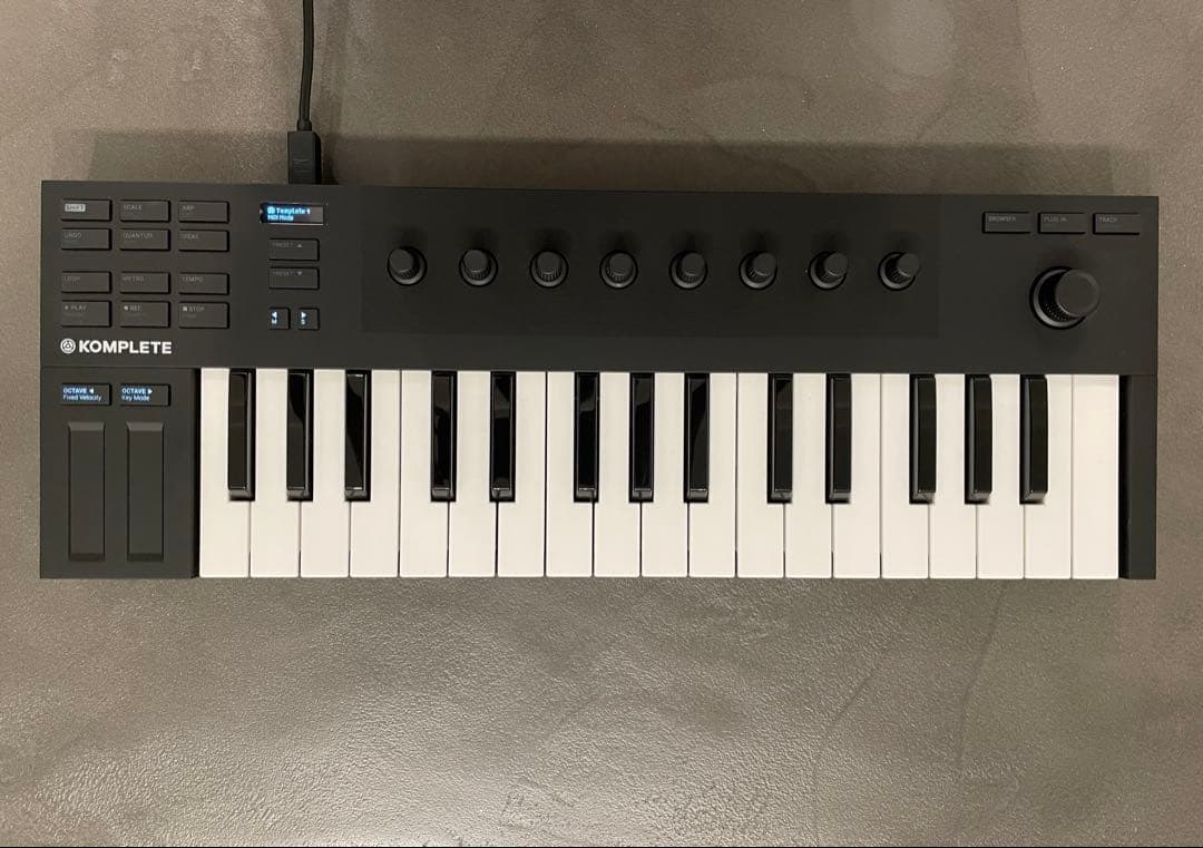 DTM・DAW NATIVE INSTRUMENTS KOMPLETE KONTROL M32