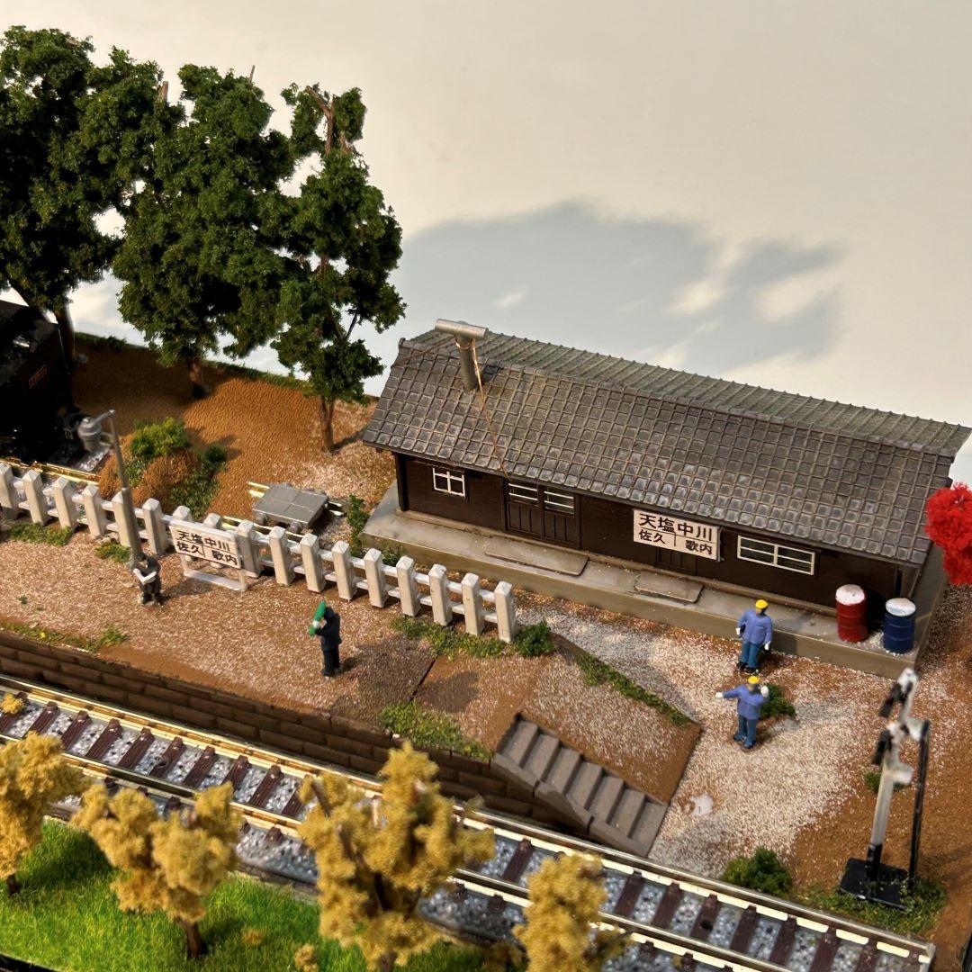 宗谷秋色　宗谷本線旧天塩中川駅　鉄道ジオラマ　Nゲージ　展示台