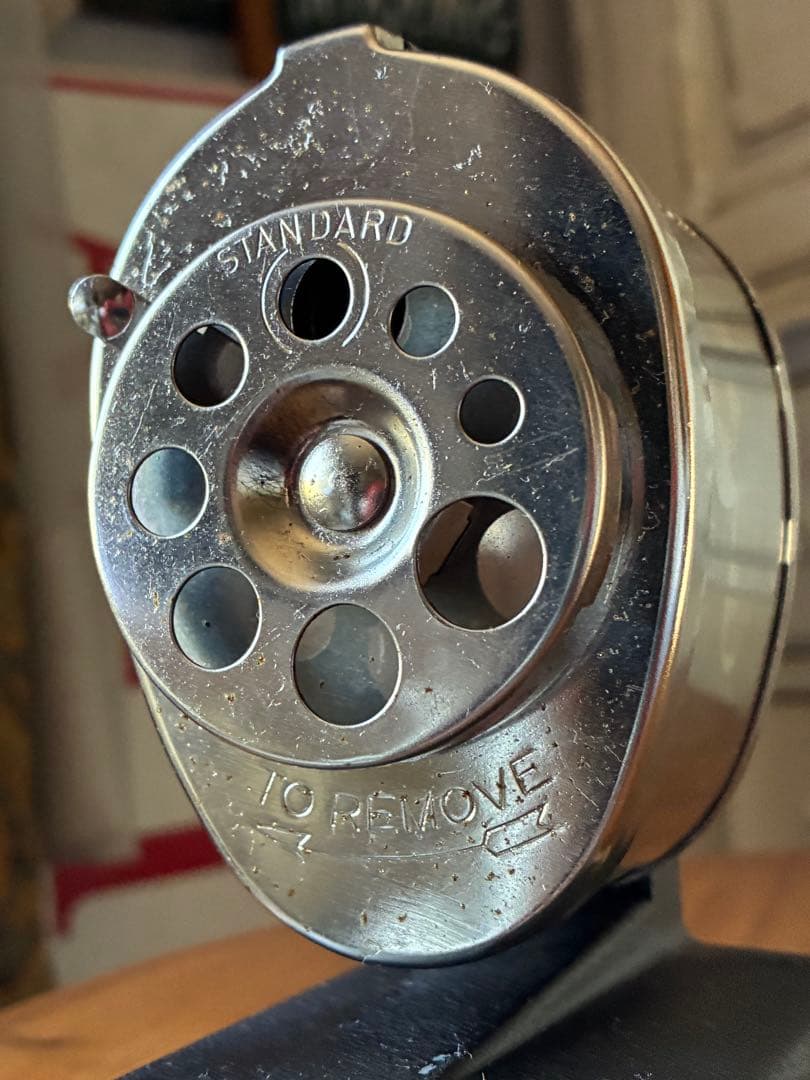 アンティーク　鉛筆削り　ペンシルシャープナー　Boston アメリカ