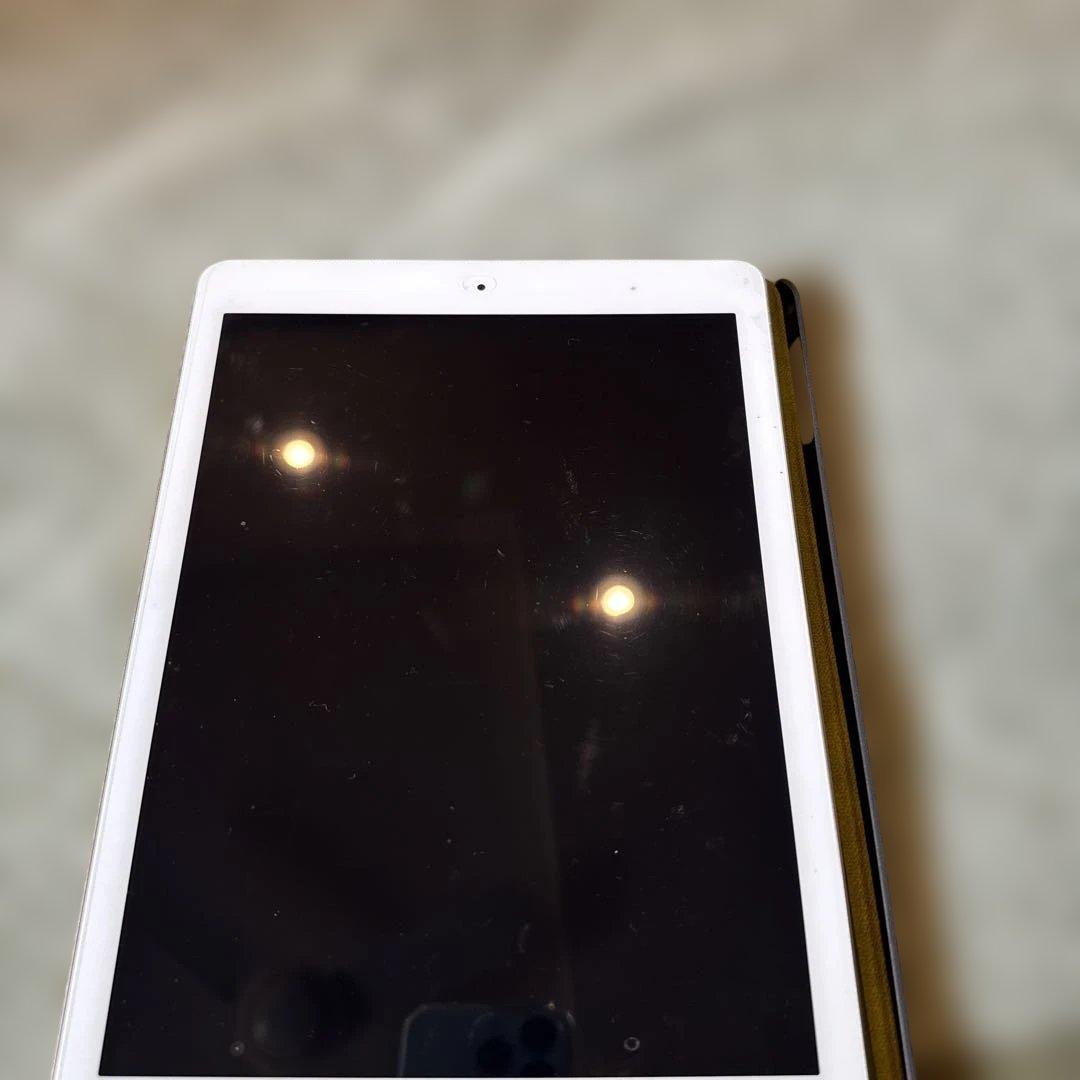 Apple iPad (第5世代) ゴールド