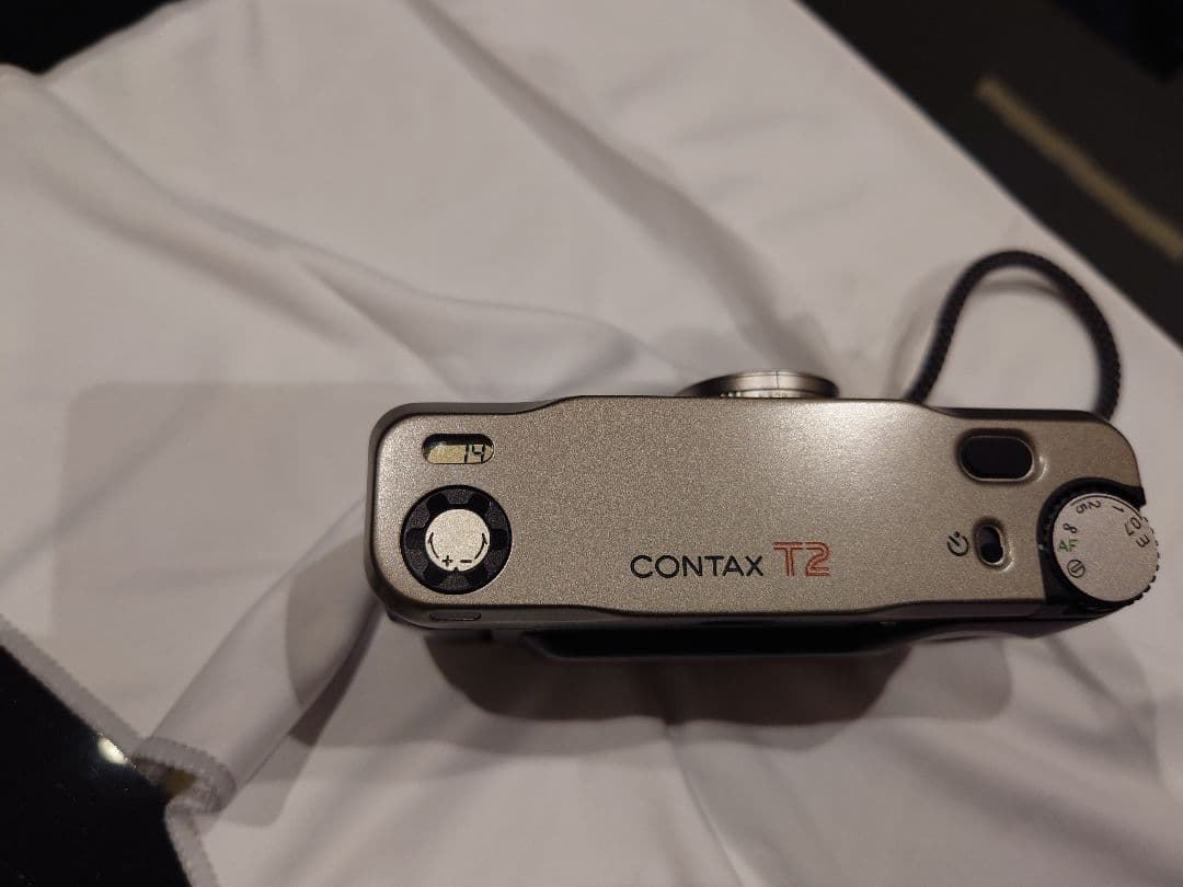 CONTAX T2 チタンシルバー　データバック付