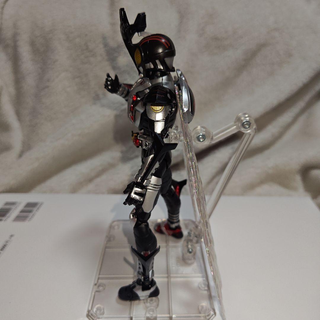 さ*が様 箱無し　真骨彫製法仮面ライダーカブト　ハイパーフォーム+おまけ