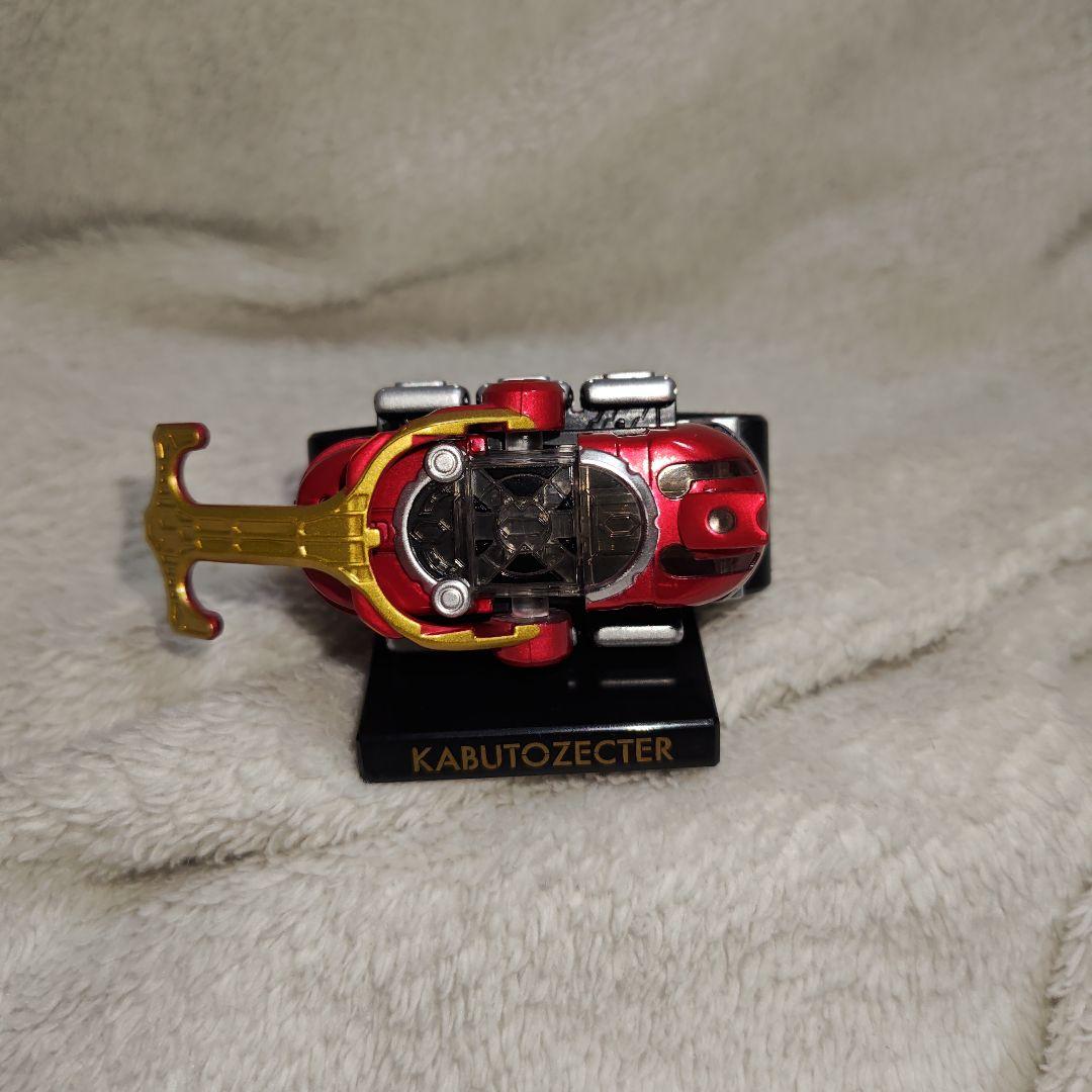 さ*が様 箱無し　真骨彫製法仮面ライダーカブト　ハイパーフォーム+おまけ