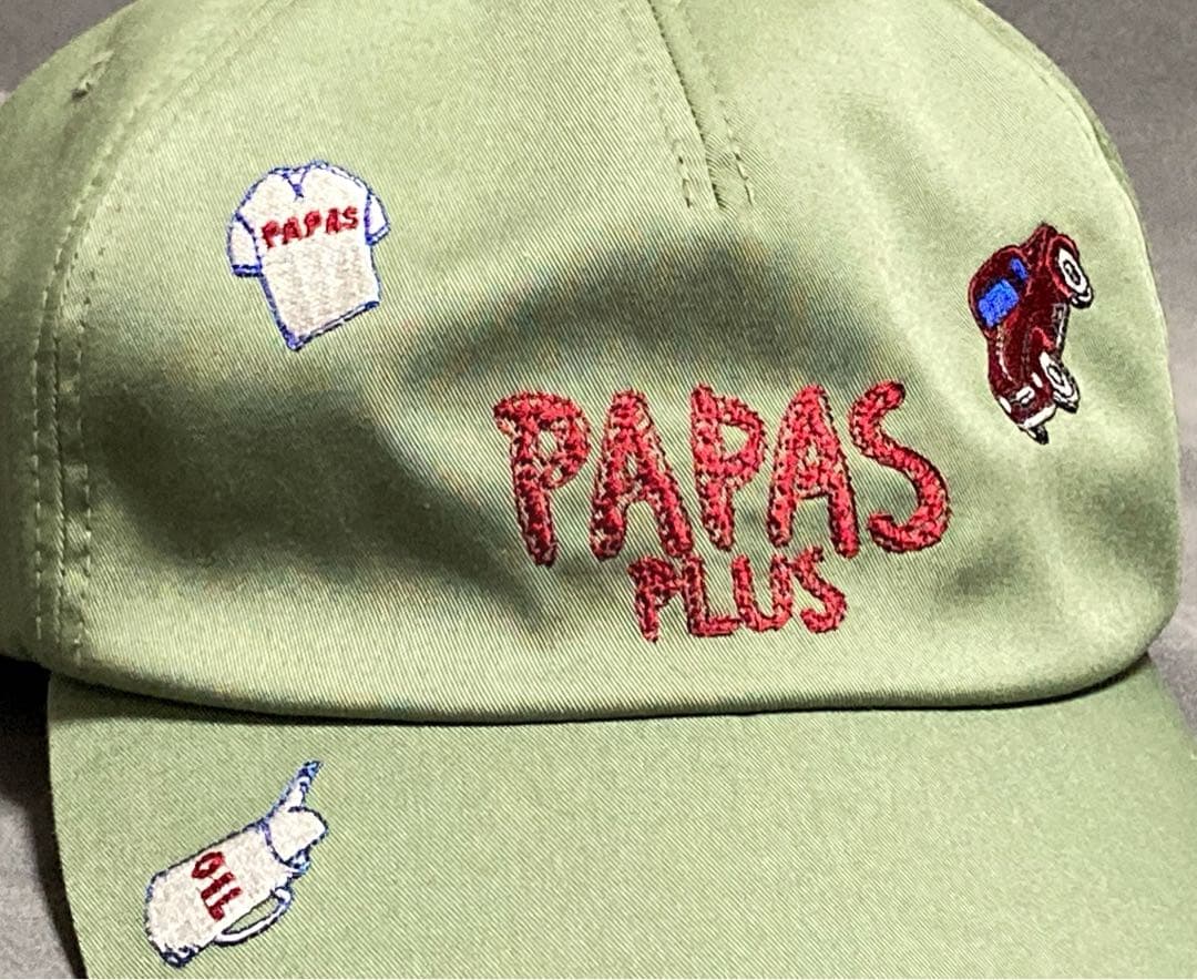 美品 未使用 PAPAS PLUS + パパス プラス刺繍 キャップ カーキ