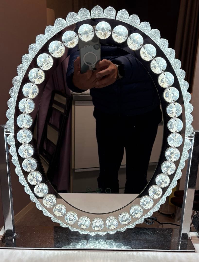 女優ミラーLEDライト付き（テーブルは含みません）