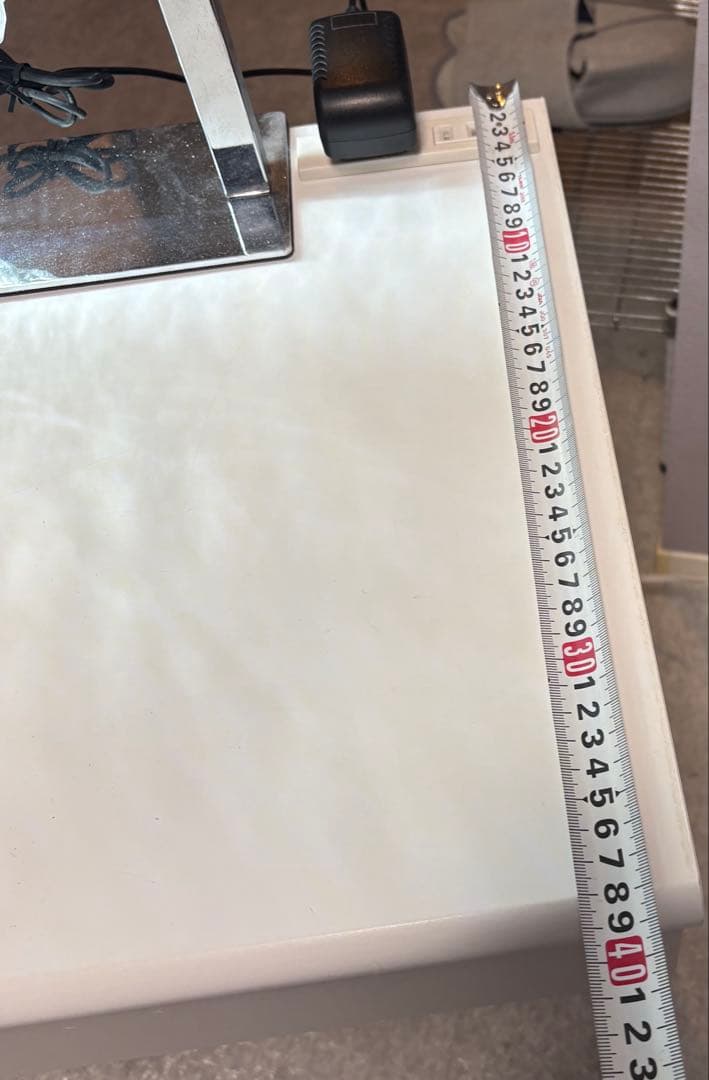 女優ミラーLEDライト付き（テーブルは含みません）