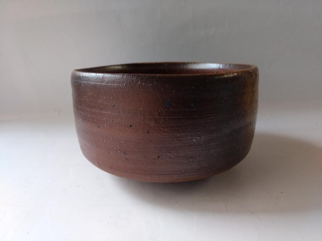 備前焼 金重利陶苑 七十七代 陶弘 造 茶碗 共箱 栞 茶器 抹茶碗 美品 です