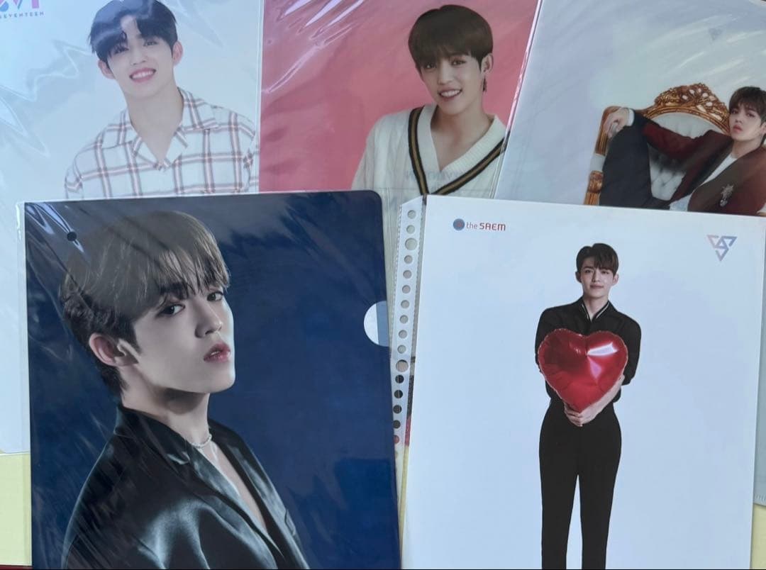 セブチseventeen クリアファイル　エスクプス