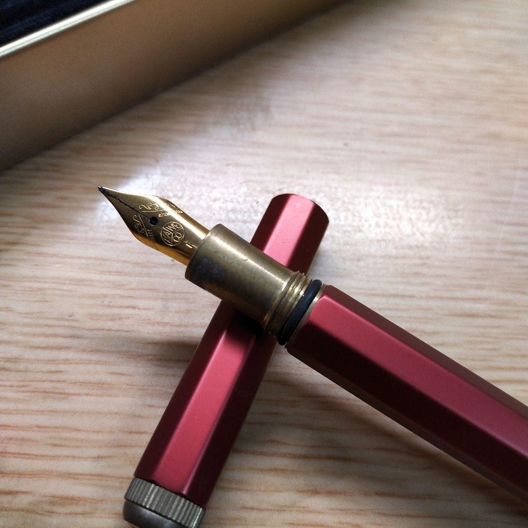 カヴェコスペシャル レッドエディション 万年筆