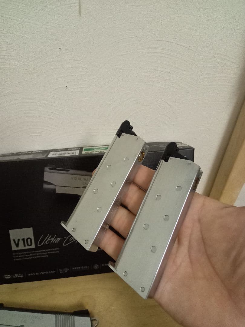 V10コンパクト(マルイ製ガスガン)