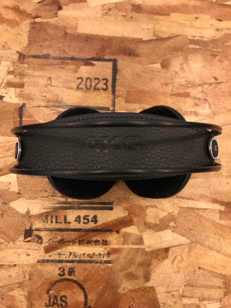 【僅かな傷&ほぼ未使用】AKG K702 オープンバックヘッドフォン