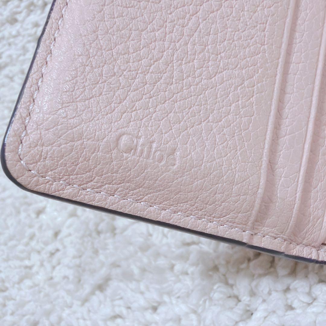 クロエ スモールトリフォールド ウォレット アルファベット 三つ折り財布 ピンク