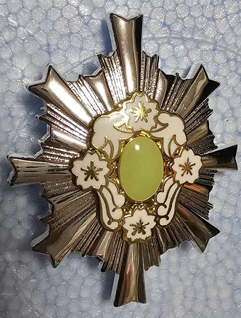 第2級防衛功労章タイタック式記章本体のみ