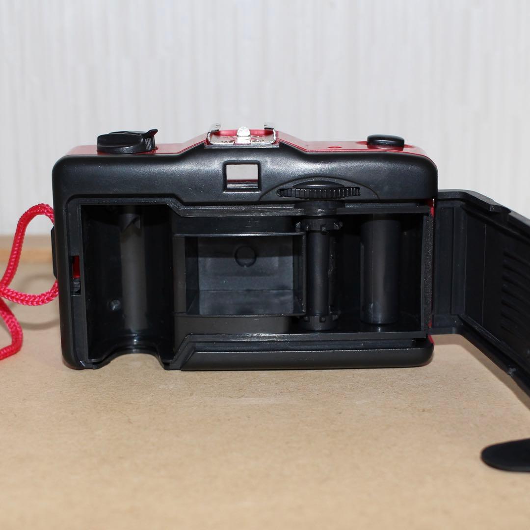 スヌーピー　フィルムカメラ