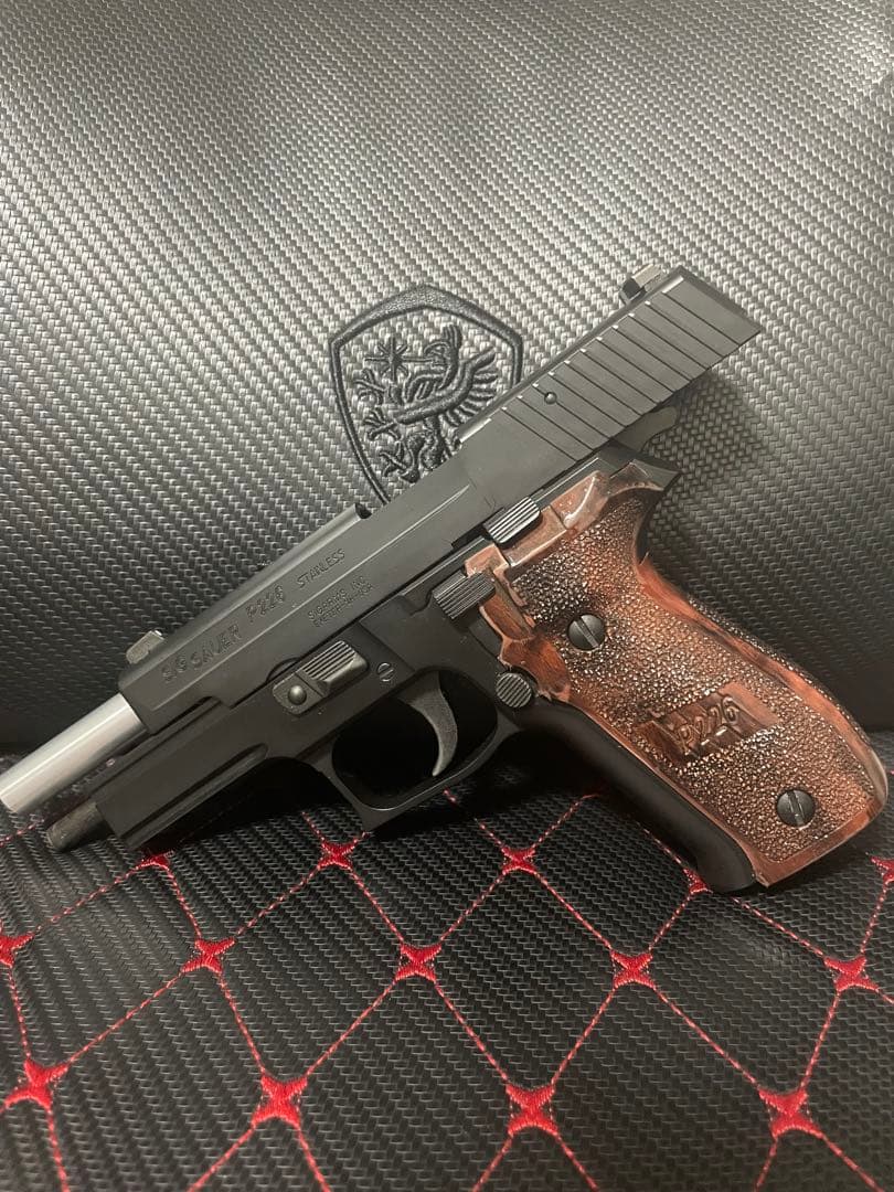 東京マルイ　SIGP226RAIL ガスガン　カスタム品