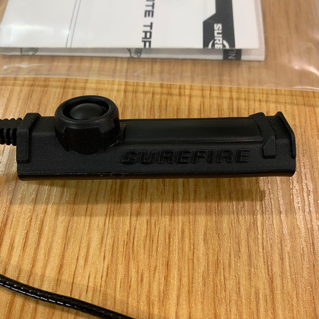 実物 Surefire SR07 リモートデュアルスイッチ