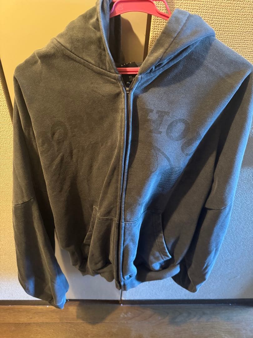 完売品LYFT パワーハウスジムコラボパーカー