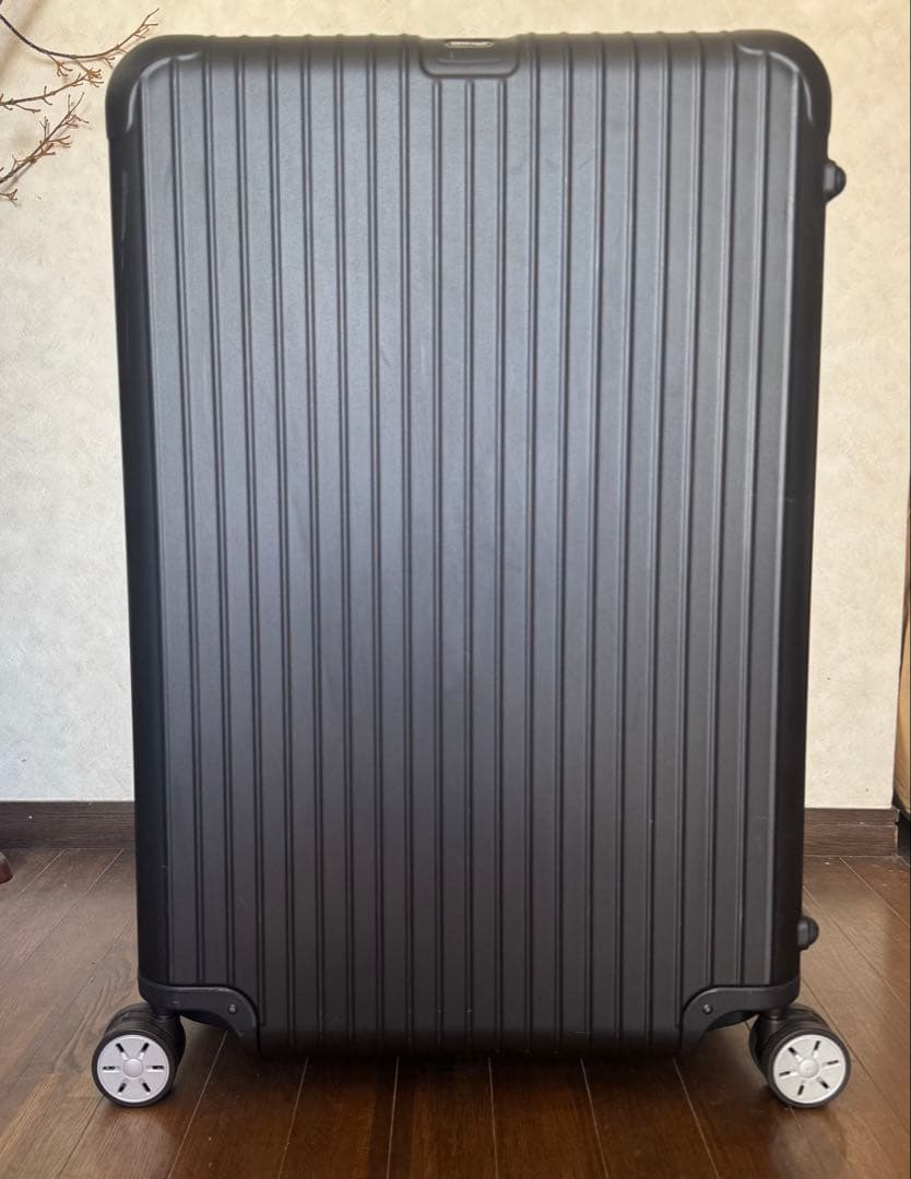 リモワ　サルサ　ブラックキャリーケース 4輪 ダイヤルロック