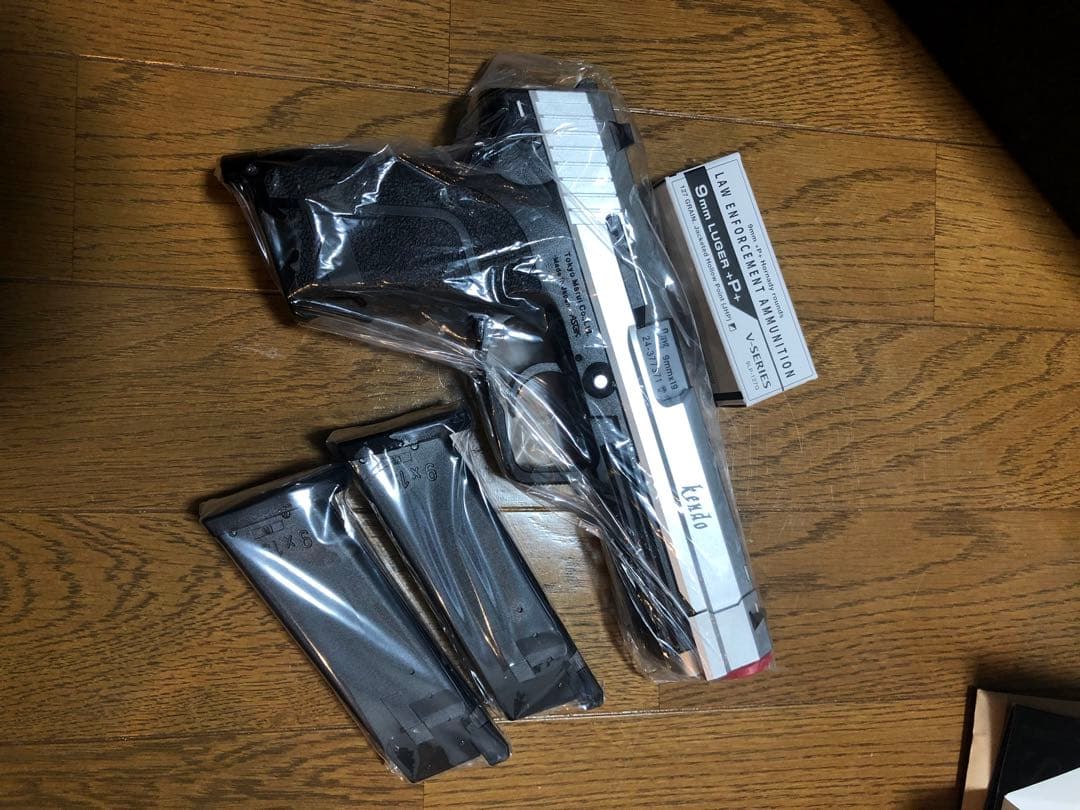 SG-09R biohazard re:4 東京マルイ　ガスブローバックエアガン