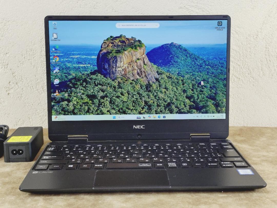 NECモバイルノート LAVIE 13.3インチ Core i5