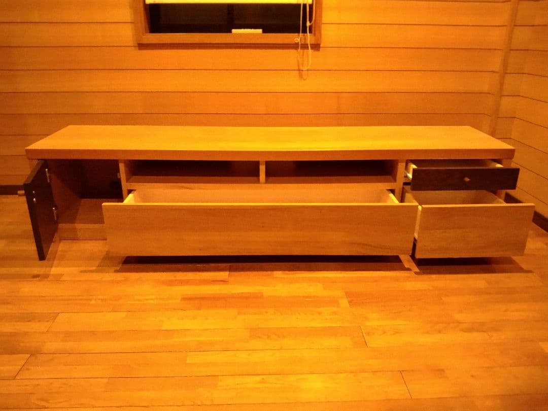 【美品】テレビローボード 180cm幅 引き出し付き