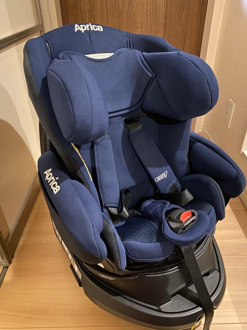 アップリカ　ディアターンプラス　ISOFIX