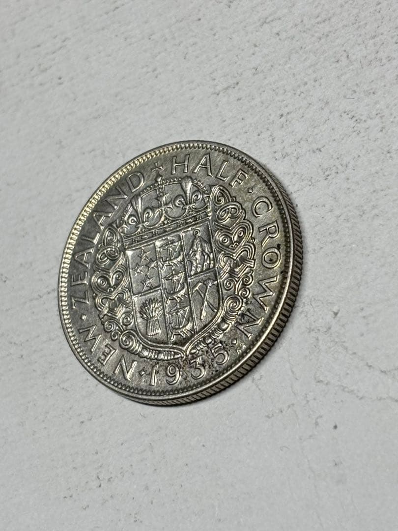ニュージーランド　1/2クラウン銀貨　1935年　極美品　希少　レア　古銭