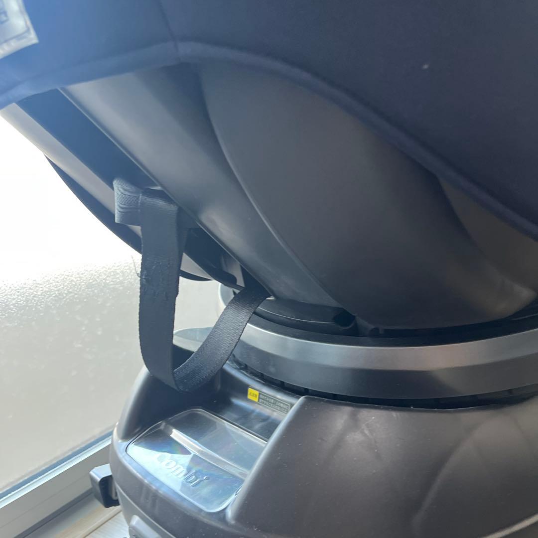 Combi 車用チャイルドシート ネイビー/ホワイト