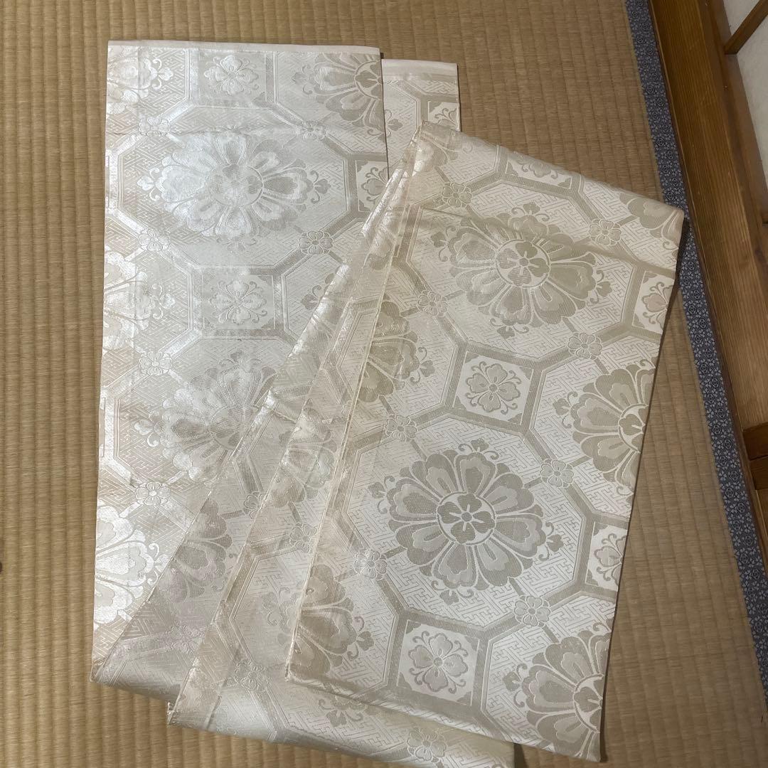 白綸子振袖と帯