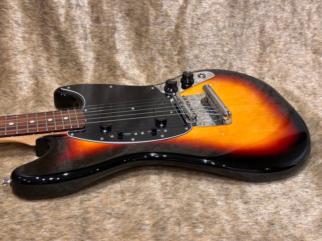 Fender FSR Traditional 70s Mustang 限定モデル