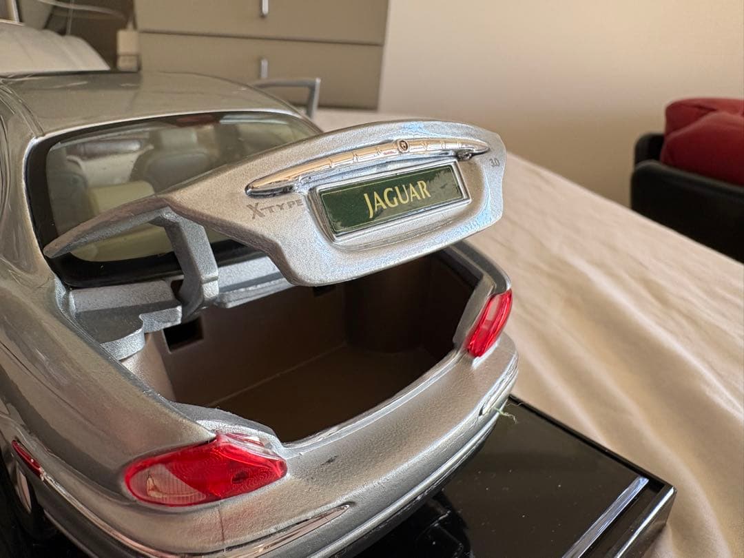 【希少】Maisto製 1/18 ジャガー X-TYPE 3.0 ミニカー