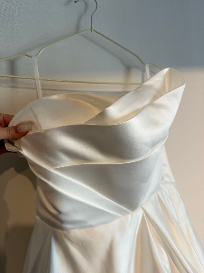 ホワイトウェディングドレス サイズ2 1月限定出品