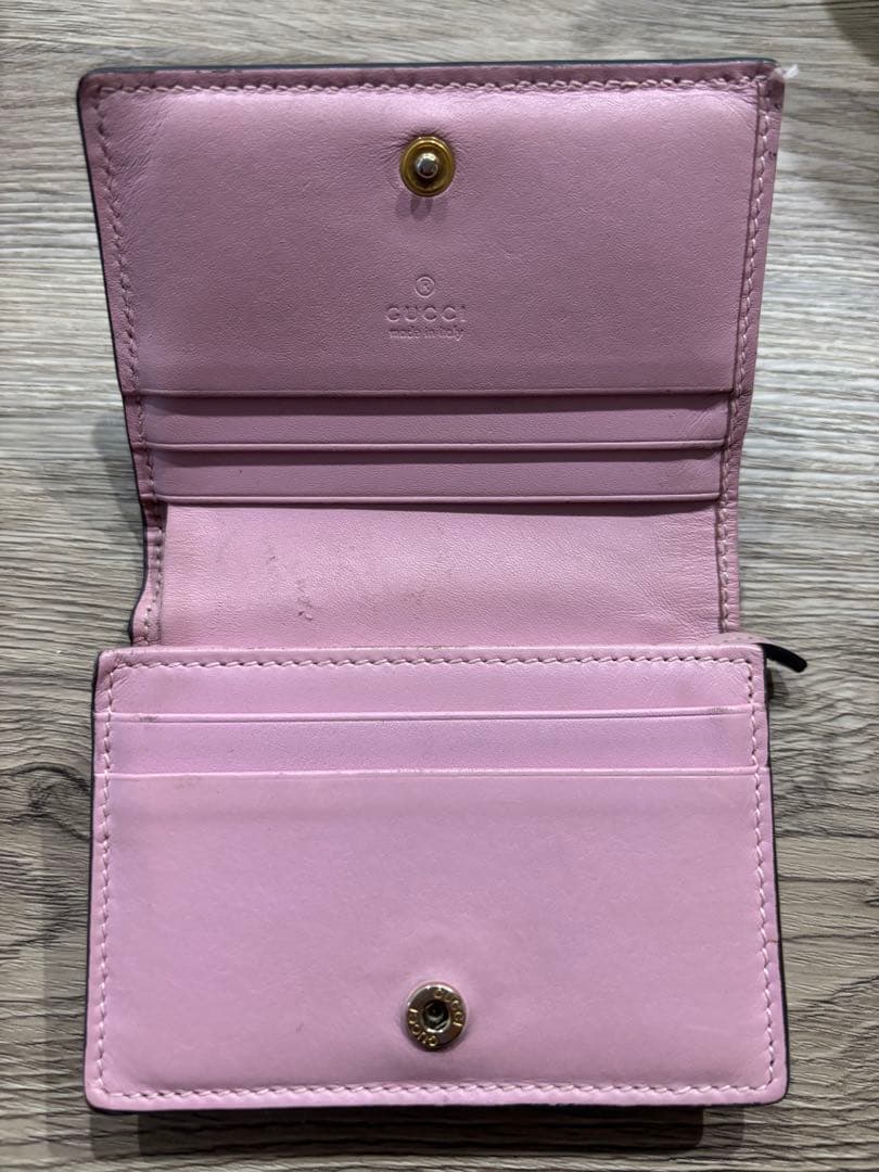 GUCCI いちご柄 二つ折り財布
