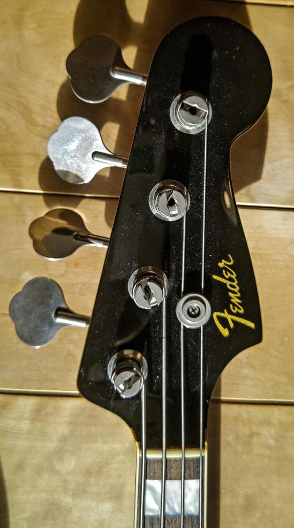 ベース Fender Japan limited 66 Jazz Bass .
