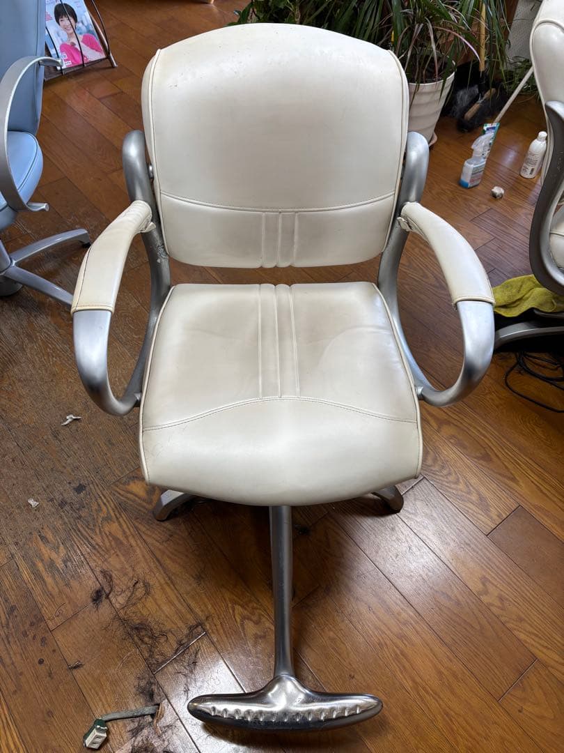 美容室　電動セット椅子×2セット椅子×2