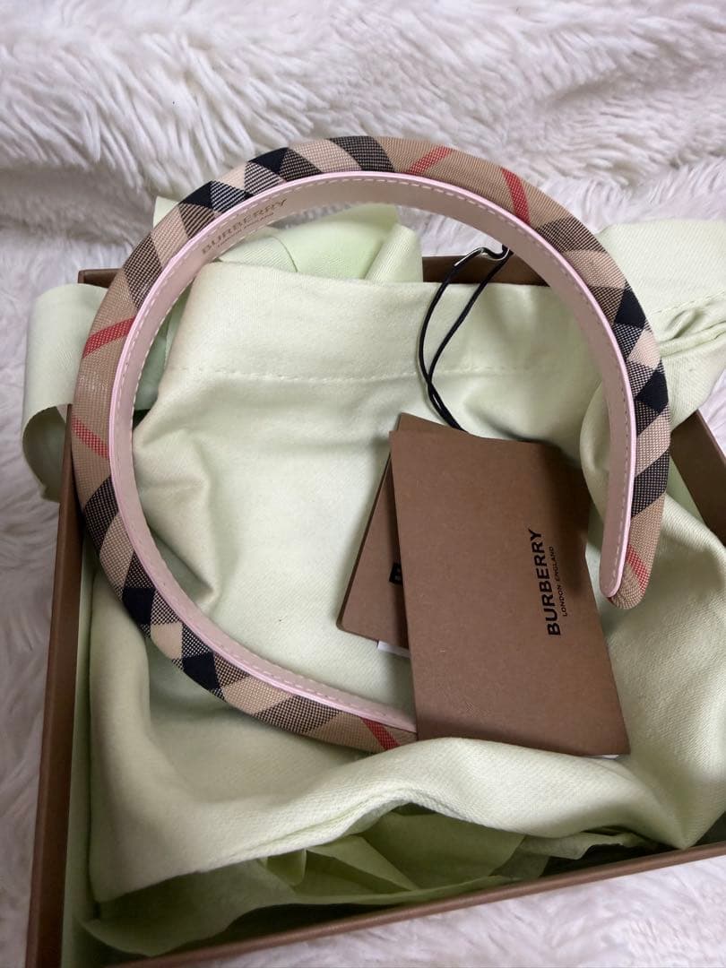 【新品】BURBERRY★チェック柄 カチューシャ