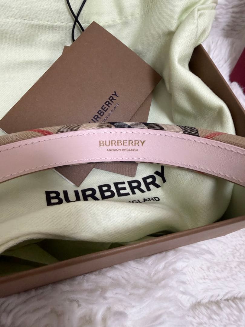 【新品】BURBERRY★チェック柄 カチューシャ