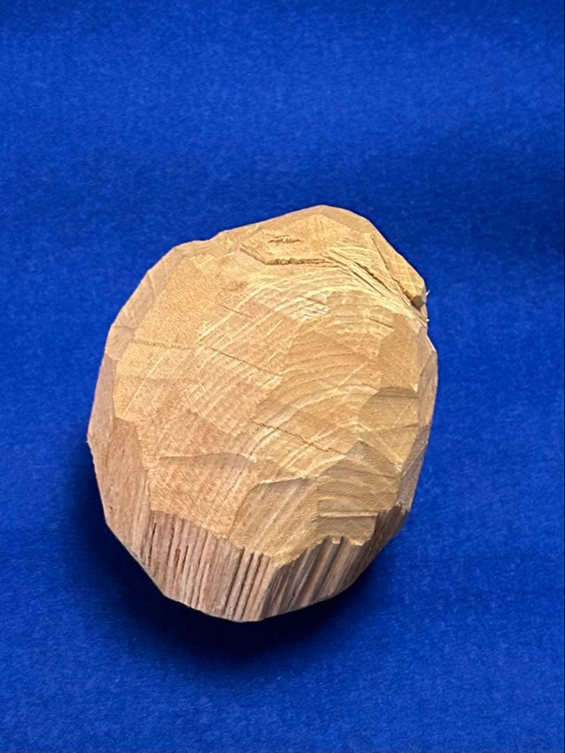 柴崎重行(志) 「眠り熊」1985年作 北海道八雲 ハツリ彫せんの木 木彫熊