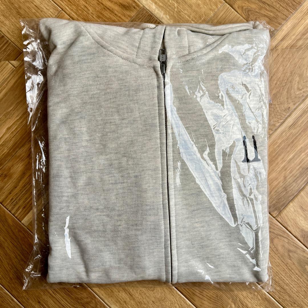 G-Dragon Übermensch 公式 グッズ / フーディ パーカー 白